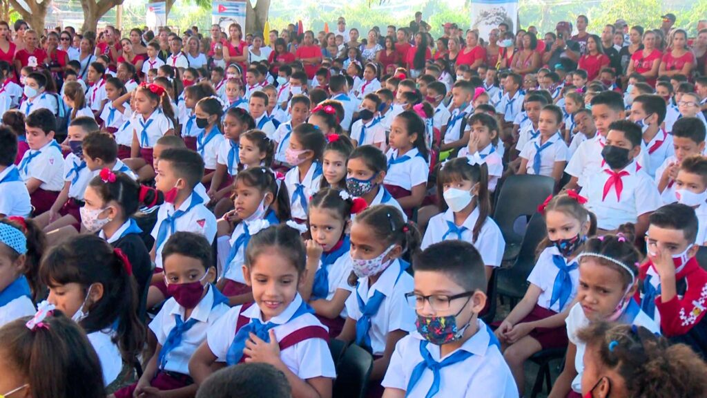 Alegría en las aulas en Granma: inicia el curso escolar 2022-2023