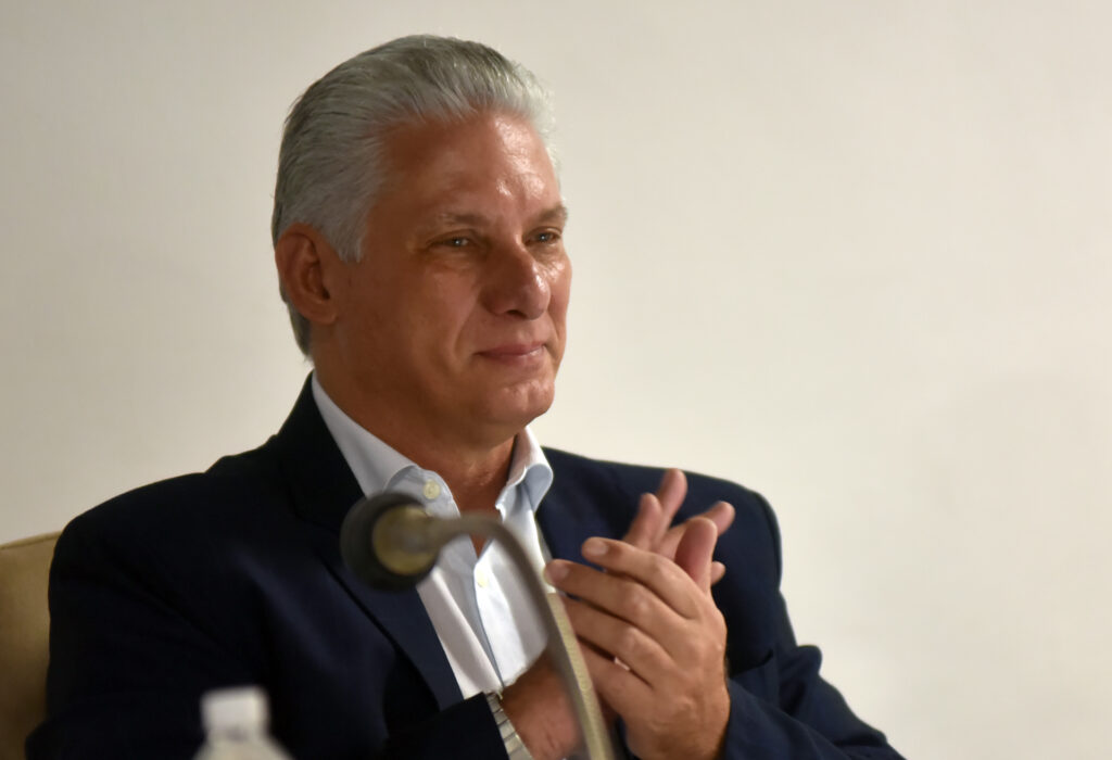 Díaz-Canel reconoce desafíos económicos y sociales de Cuba para 2023