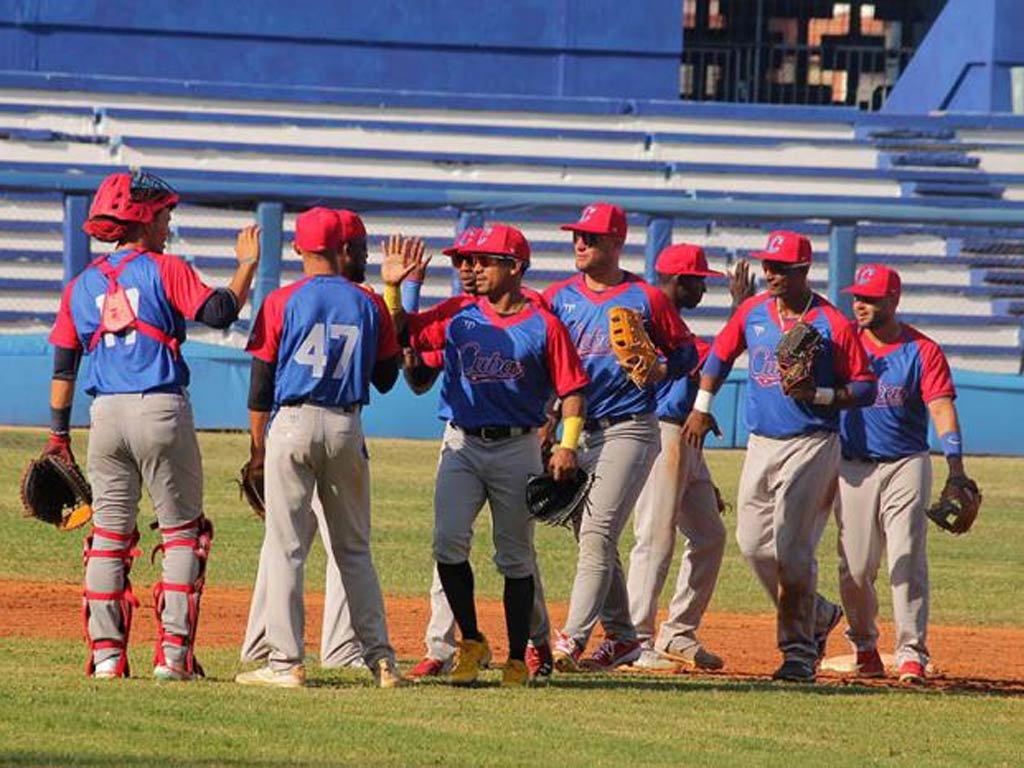 Equipo cubano de béisbol al Clásico buscará otro éxito en fogueo