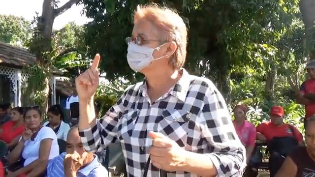Candidatos a diputados al parlamento cubano por el Municipio de Media Luna intercambian con el pueblo sobre temas de interés local y nacional