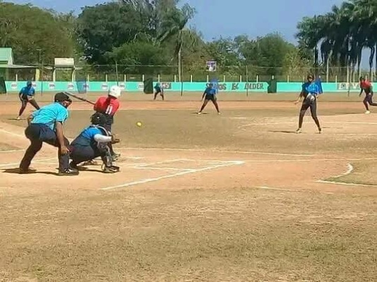 Granma lidera Nacional Femenino de Softbol