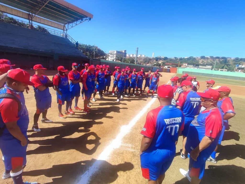 Agricultores de Cuba listo para el play ball en la Serie del Caribe (+ Fotos y video)