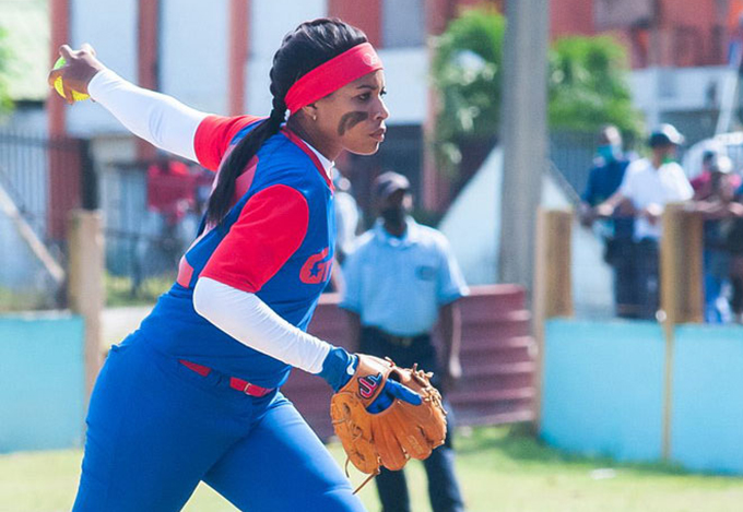Nacional de softbol (f): Yilian colocó a Granma en la final