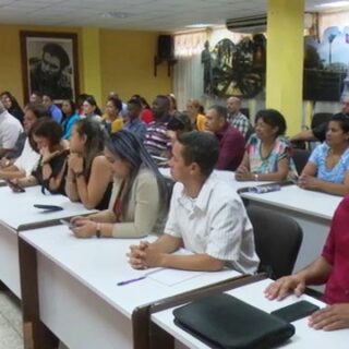 Intercambian máximas autoridades políticas y gubernamentales con candidatos a diputados al parlamento cubano por territorio granmense