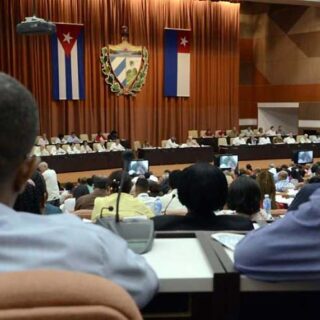Perfeccionar juntos la sociedad, reto de Parlamento de Cuba