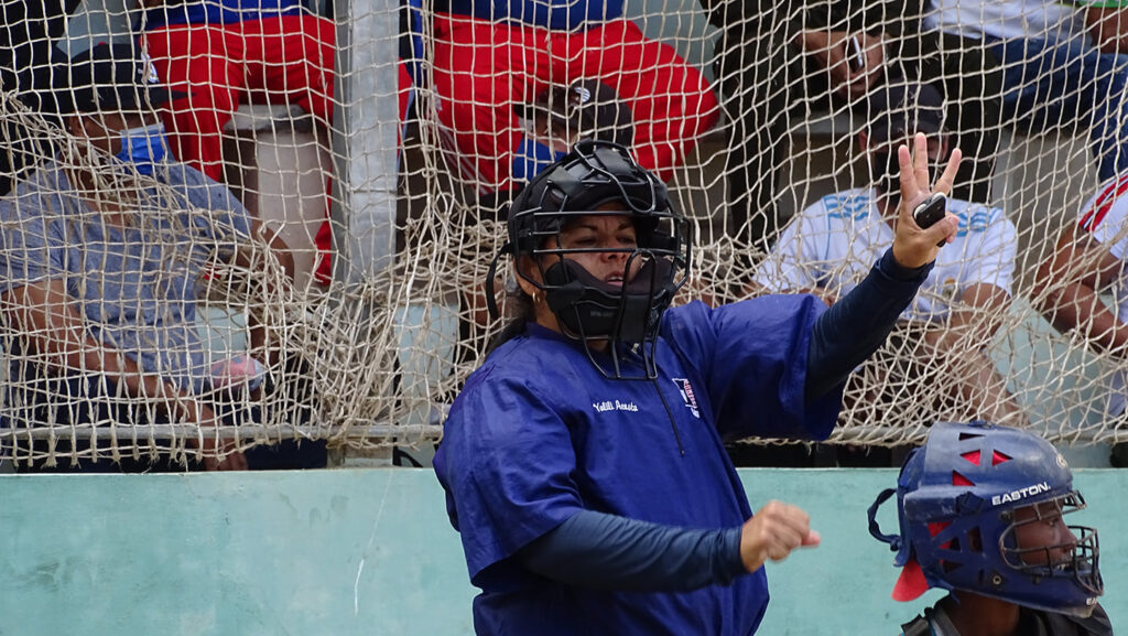 ¿Quién es Yalili Acosta, la primera granmense en impartir justicia en una Serie Nacional?