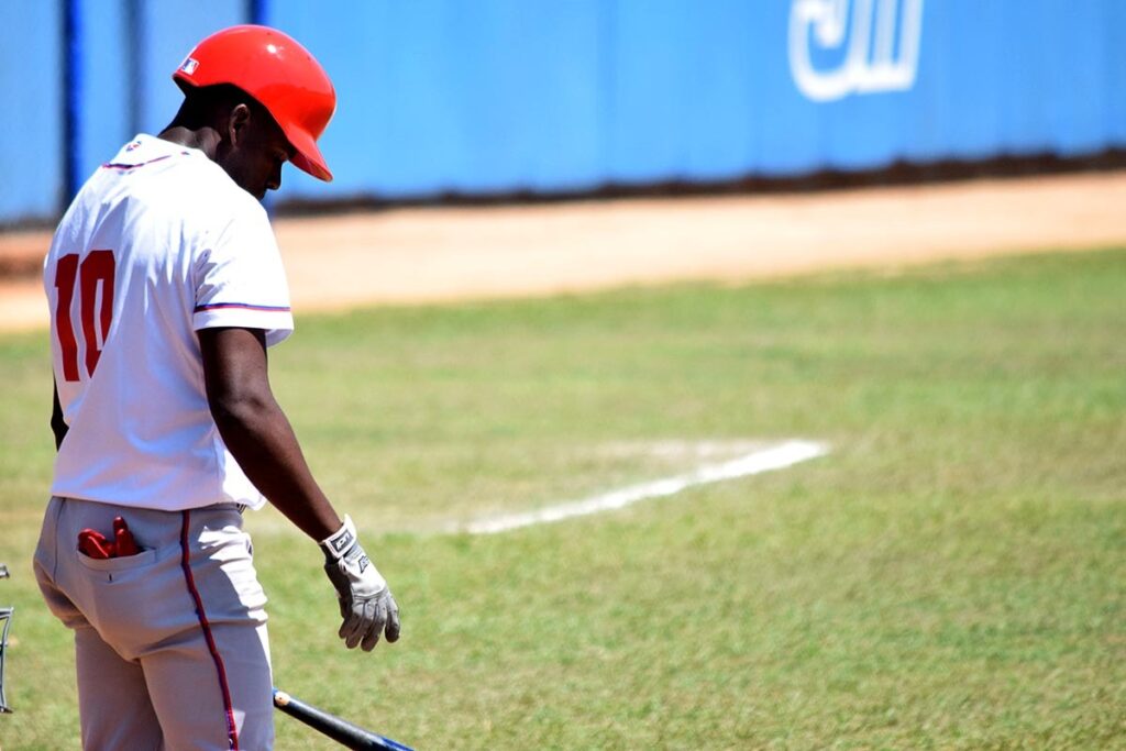 Alazanes encajan quinta derrota seguida