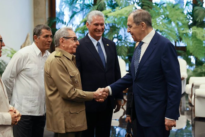 Canciller de Rusia calificó de fructífera su visita a Cuba