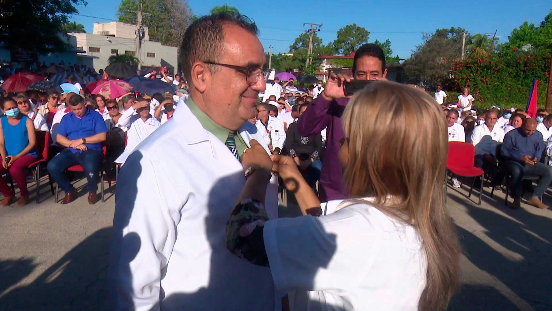 Celebran en Granma aniversario 60 de la Colaboración Médica ...