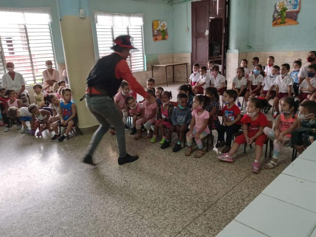 Celebran hoy día internacional de la infancia