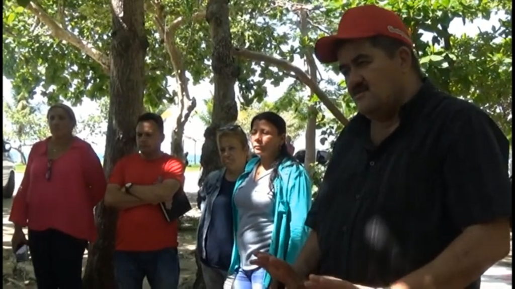 Intercambia Ministro de la Industria alimentaria con pescadores granmenses