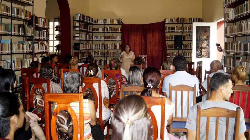 Celebran XXI Encuentro Científico Bibliotecológico, en la ciudad de Bayamo