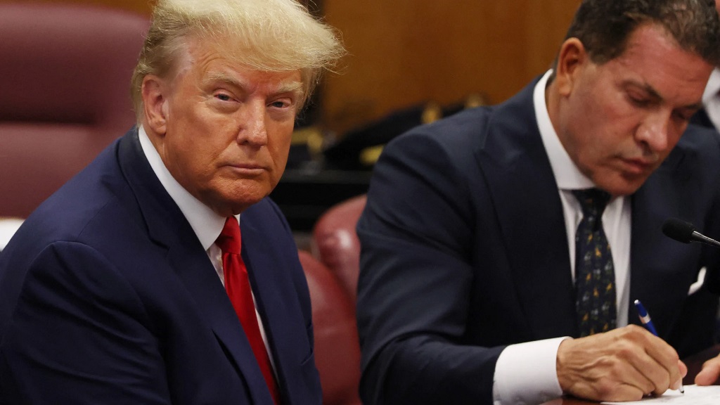 Jueza de EEUU fija para el 14 de agosto fecha de juicio para Trump