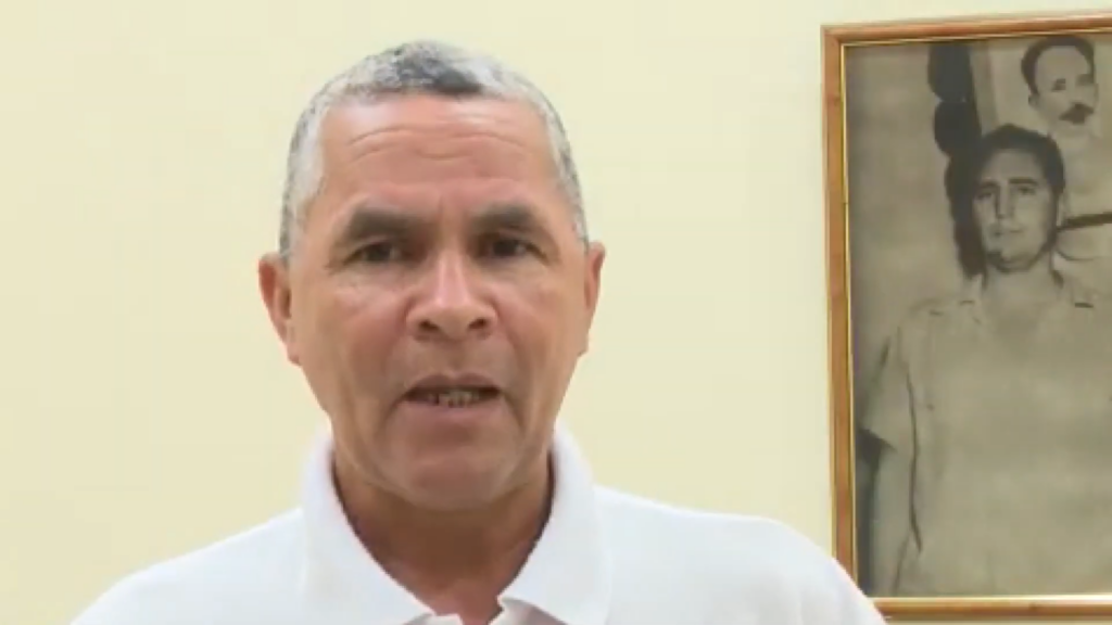 CAP 2: Asaltos a los cuarteles de Santiago de Cuba, y Carlos Manuel de Céspedes, de Bayamo