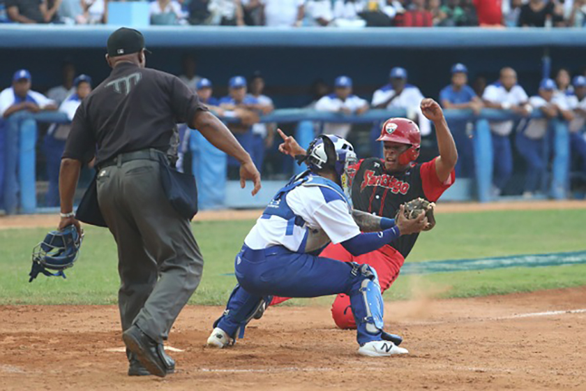 Hoy, sexto juego Leones vs. Avispas en play off beisbolero