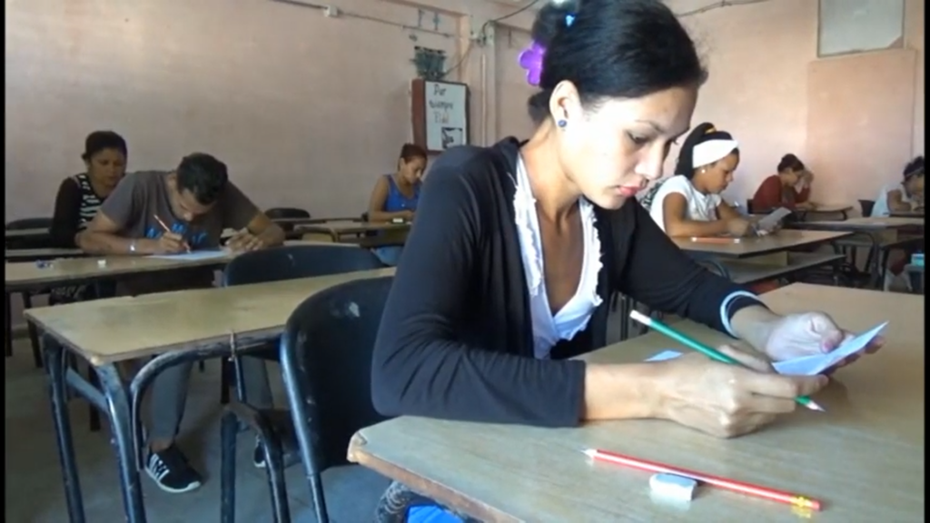 El Centro Universitario de Media Luna vincula los estudiantes a los programas de desarrollo local