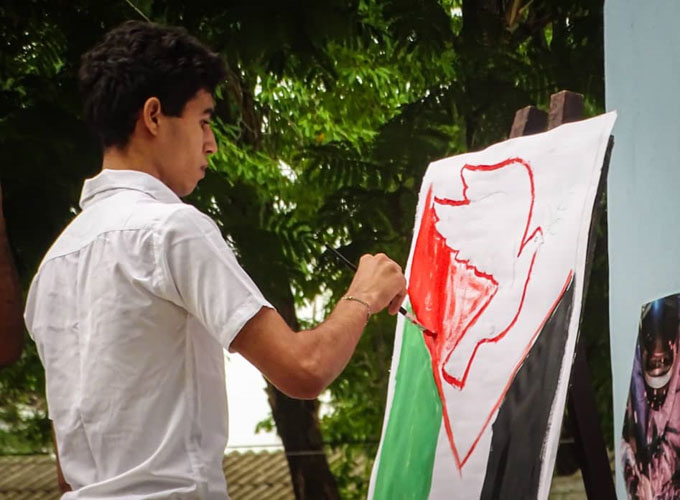Trabajadores y estudiantes granmenses reclaman el fin de la guerra contra Palestina