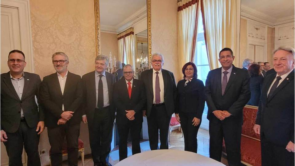 Diputados franceses rechazan el bloqueo a Cuba y su recrudecimiento