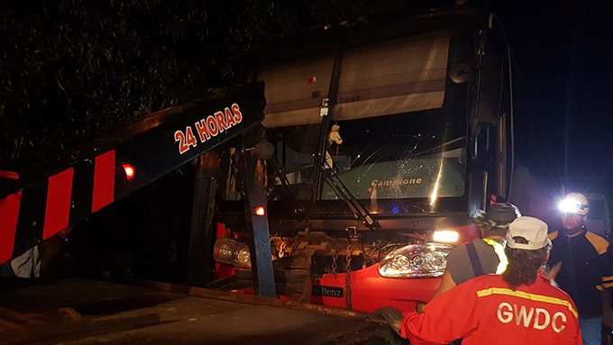Lamentable accidente de tránsito deja saldo de dos fallecidos y varios lesionados