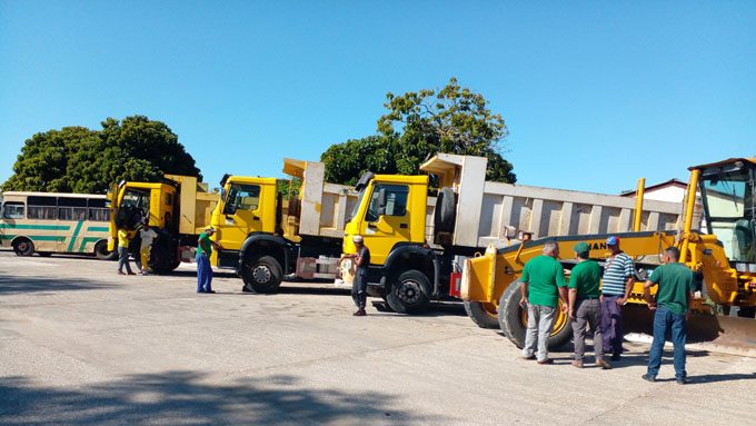 Recuperan equipos automotores en UEB de Desmonte y Construcción