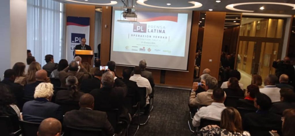Presidente de Cuba asiste a conferencia Operación Verdad
