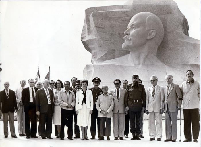 Lenin sobre una colina, un monumento símbolo de la hermandad entre dos pueblos