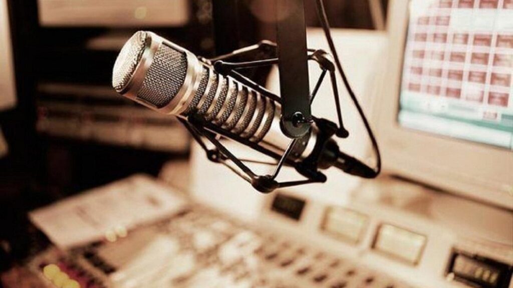 Agradecen oyentes la fiel compañía de la Radio (+ audio)