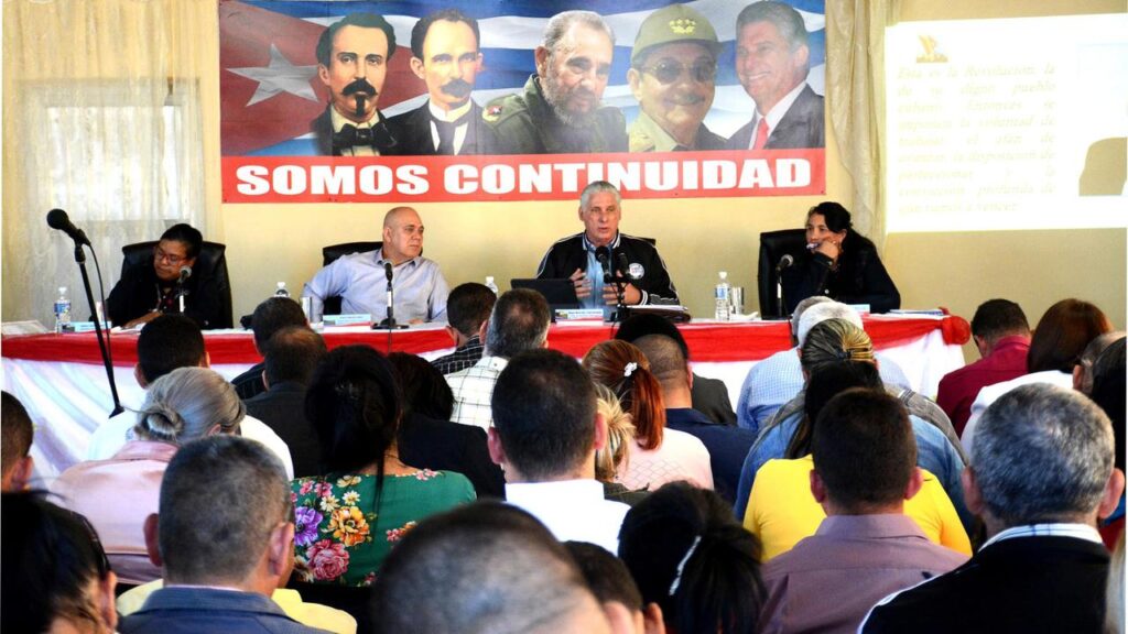 Destaca presidente cubano potencialidades de avance de Manzanillo (+ audio y fotos)