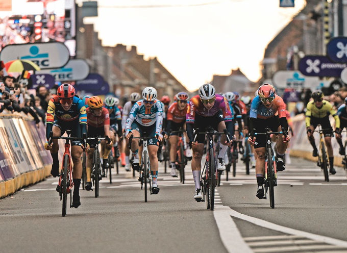 Arlenis entra sexta y brilla en la Gante-Wevelgem
