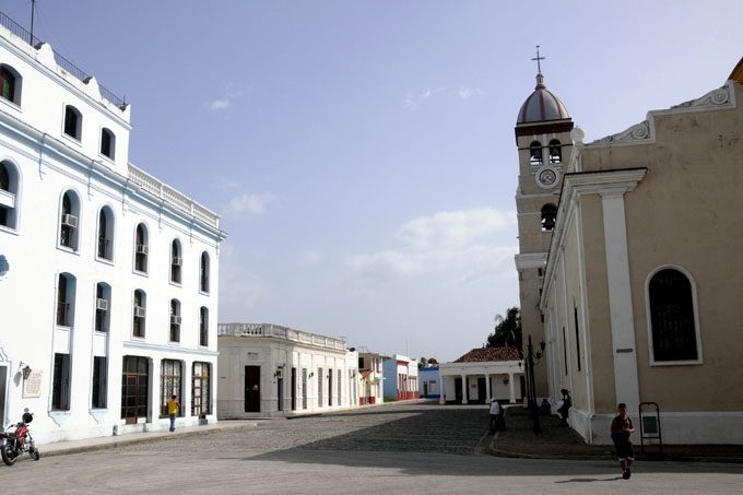Plazas de Bayamo (II): La Plaza del Himno Nacional