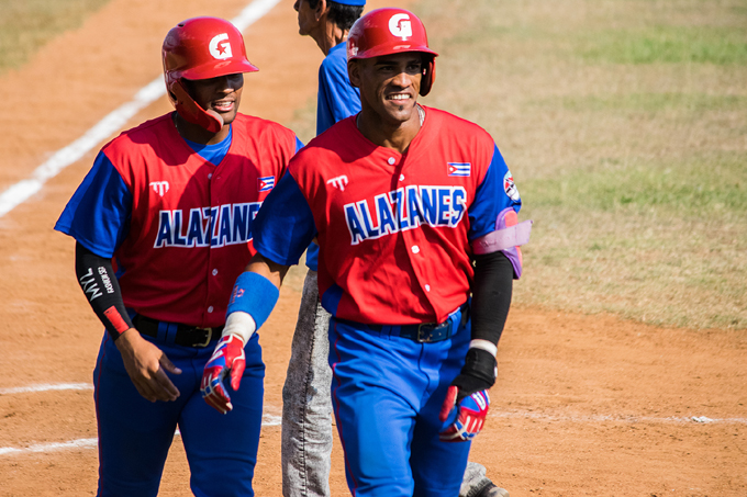 Alazanes muestran estirpe de campeones en el Latinoamericano