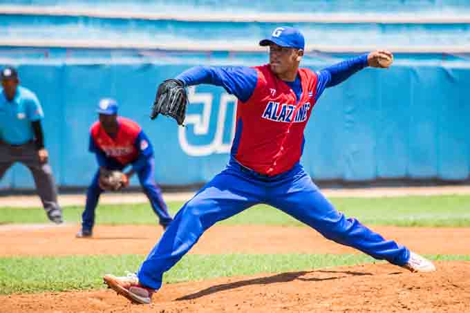 Relevistas frustran victoria granmense ante los Tigres