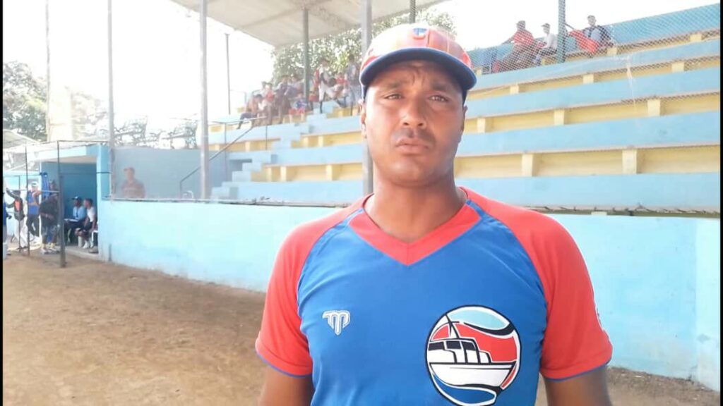 Del béisbol activo al Beisbolito: la historia de Alberto Soto (+Foto y Video)