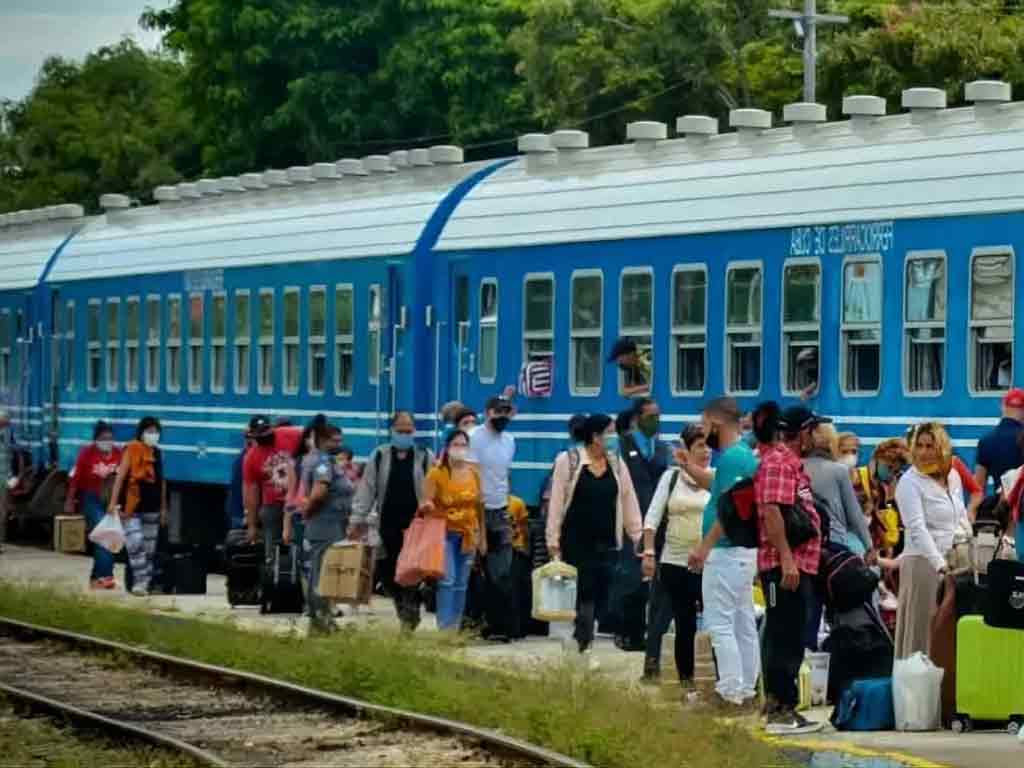 Añaden paradas y cambian de horario a trenes en Cuba