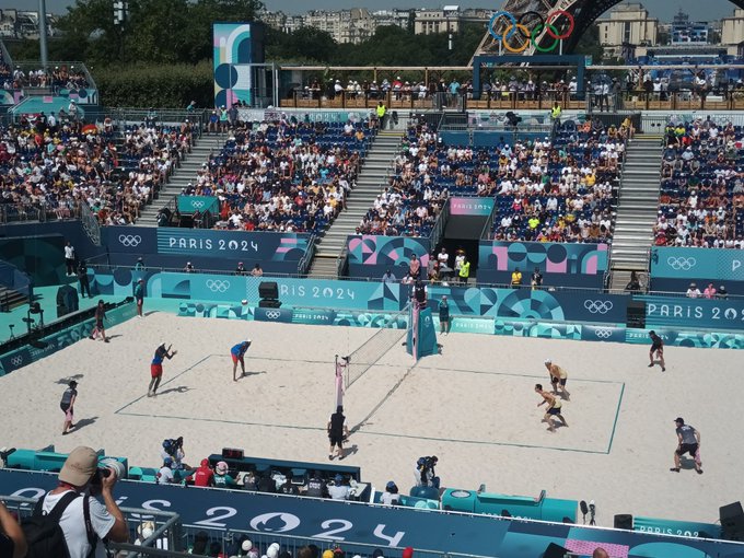 Cubanos Díaz y Alayo a octavos de final en voleibol playa olímpico