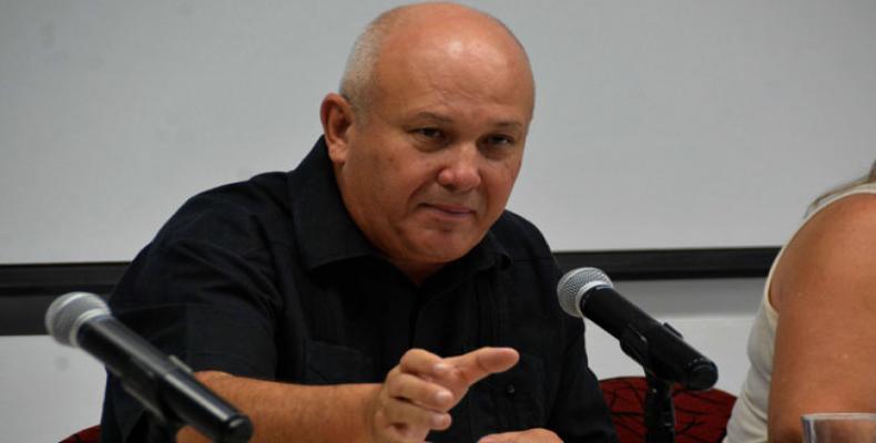 Viceprimer ministro cubano asiste en China a foro sobre acción global