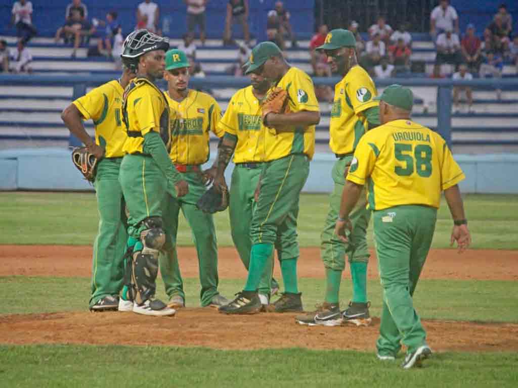 Vegueros buscarán igualar final beisbolera cubana (+Fotos)