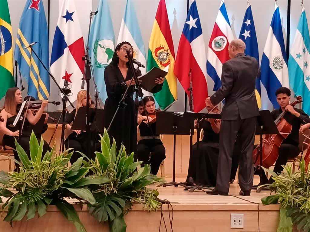 Director cubano de orquesta sobresale con estreno mundial en Panamá (+Fotos)