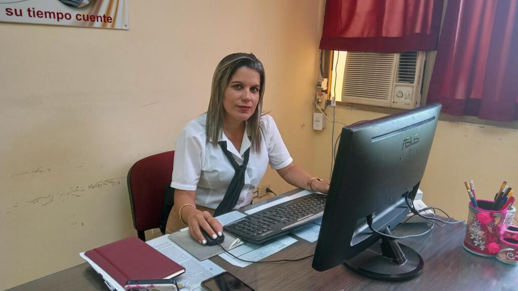 Se incrementa el número de usuarios en virtual Bandec en Granma (+ audio)