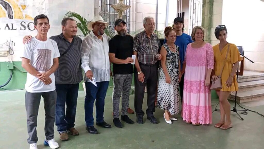 Inauguran expo colectiva en homenaje a Fidel y a Martí (+ audio y fotos)