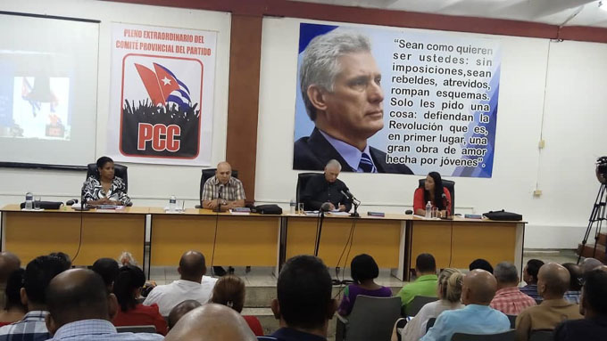 Preside Primer Secretario del Comité Central y Presidente de la República, Miguel Díaz Canel Bermúdez, pleno extraordinario del Comité Provincial del Partido en Granma (+Fotos)