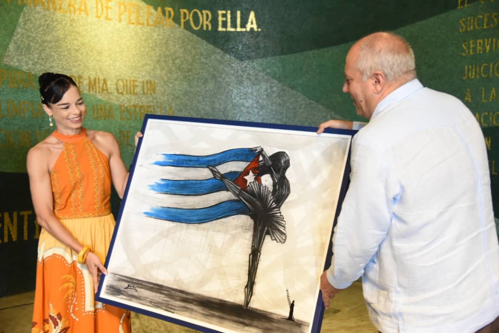 Cuba agasaja a Viengsay Valdés en sus bodas de perla con la danza (+Fotos)