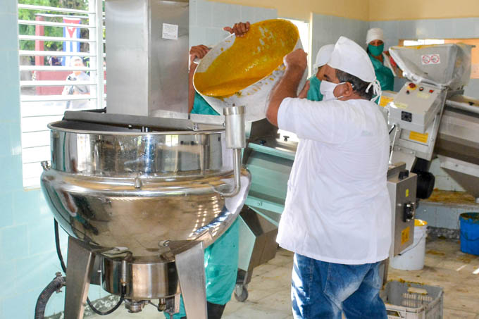 Mayor rigor y control en contratación de productos agropecuarios en Granma