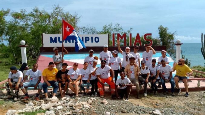 Reconoce Consejo de Gobierno solidaridad de los granmeses con hermanos guantanameros