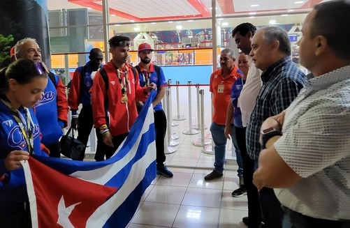 Llegaron a Cuba los campeones de Baseball5