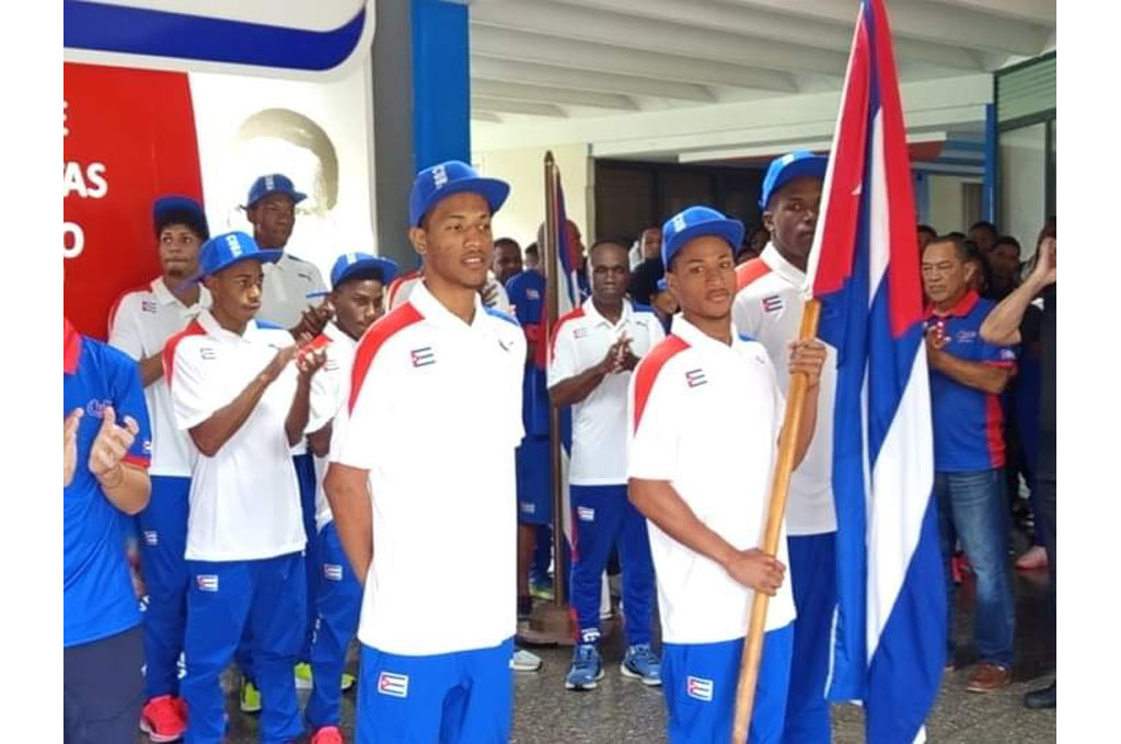 Abanderados equipos Cuba de béisbol y boxeo a torneos internacionales