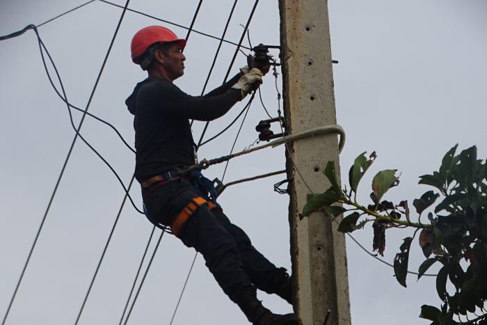 Tendiendo cables de esperanza