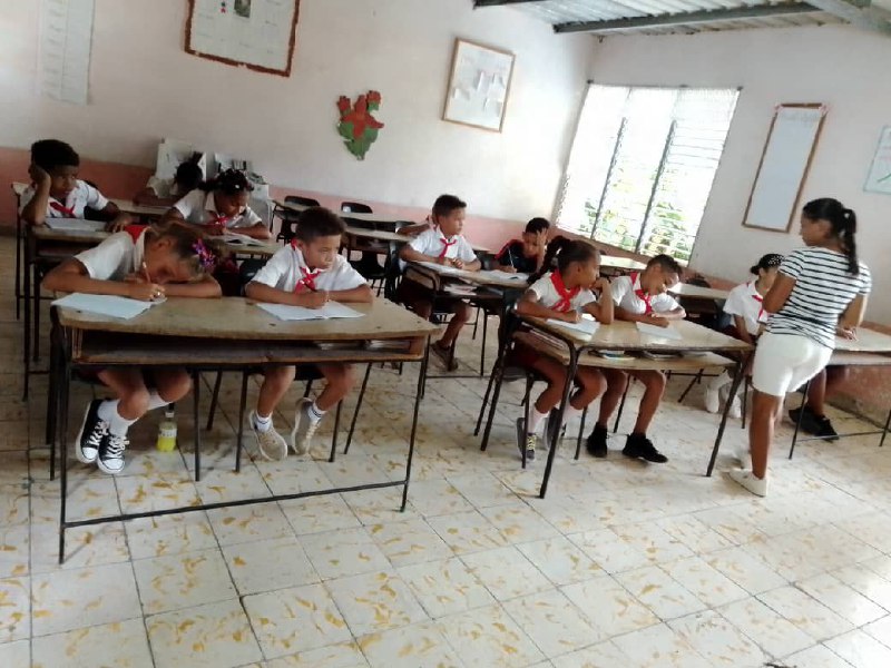 Se realizó en Pilón acto por el reinicio de las actividades educativas.