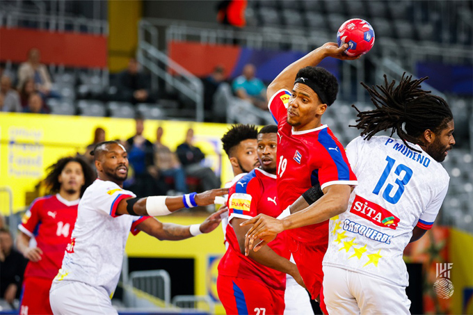 Cubanos tratarán de esquivar el sótano en Mundial de balonmano