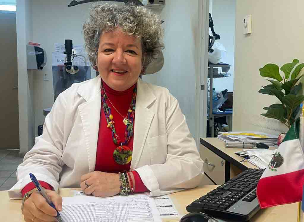 Médicos de Cuba previenen ceguera y devuelven la visión en México